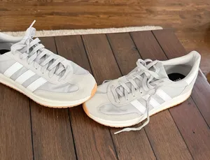 Title: adidas Women’s Run 70s 2.0 Sneakers Size 11 Light Gray Athletic Shoes thumbnail 1