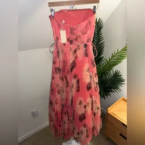 Hutch Costella Pink Blush Floral Tulle Gown‎ Dress size 4 NWT thumbnail 9