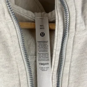 Lululemon LW3DUSS Scuba Oversized Half-Zip Hoodie in Grey size Medium/Large thumbnail 3