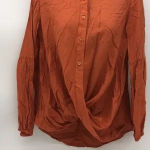 Davi & Dani Button Up Twisted Front Shirt w/Longer Back & Sleeves in Rust Size S thumbnail 4