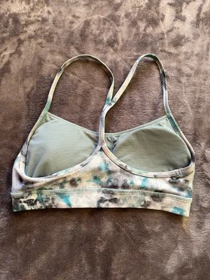 Lululemon Y Flow Bra thumbnail 4