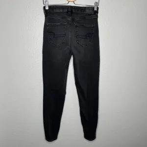 American Eagle black curvy super hi rise jeggings size 4 thumbnail 2