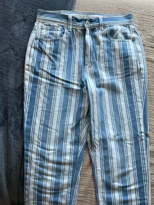 Striped American Eagle Jeans thumbnail 2