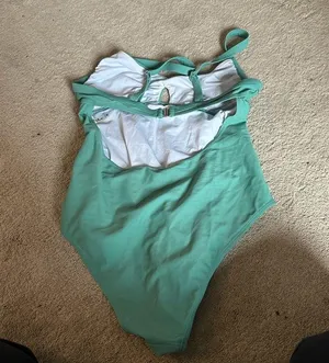 Cupshe bathing suit thumbnail 2