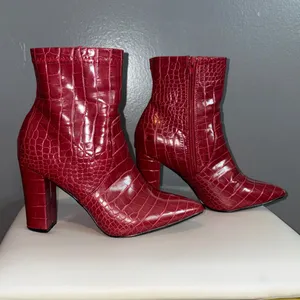Catherine Malandrino Red Croc Embossed Ankle Boots | Size 6.5 thumbnail 4