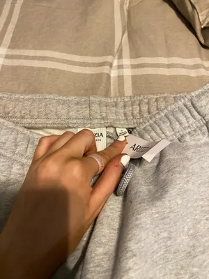 Aritzia Cargo Sweatpants TNA thumbnail 3