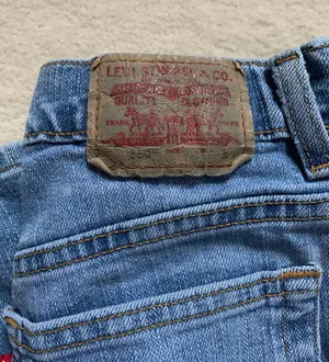 Levi's Vintage 550 Mom Jeans thumbnail 3