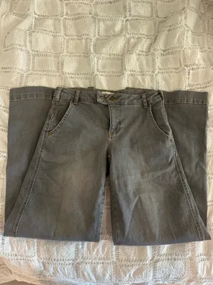 Nicoli Wide Leg Low-Rise Women's Jeans in Light Gray wash double button thumbnail 3