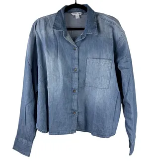 Old Navy Cropped Denim Button Down Shirt Light Wash Chambray‎ Western NWT XL thumbnail 1