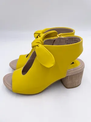 NEW Good Choice Kimora Sandal Heels Size 6 Bright Yellow Faux Leather Bow Detail thumbnail 5