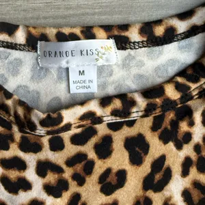 Leopard Print Long-Sleeve Top with Black Star - Women thumbnail 3