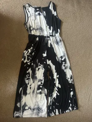 Sleeveless Black & White Abstract Maxi Dress thumbnail 1