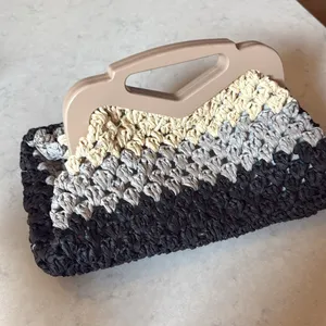 NWOT BTB Los Angeles Nadia crochet clutch bag thumbnail 4