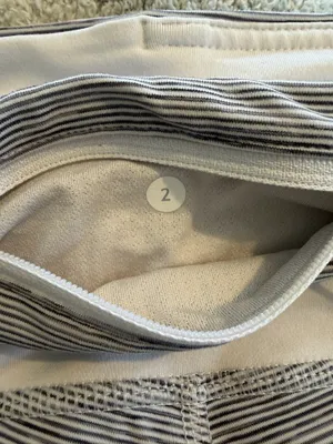 Lululemon Crop Leggings thumbnail 4