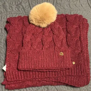 #49 Anne Klein Women’s Knit Hat & Scarf Set In Burgundy One Size thumbnail 1