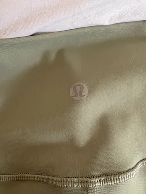 Wunder Under Lululemon Shorts 6" thumbnail 3