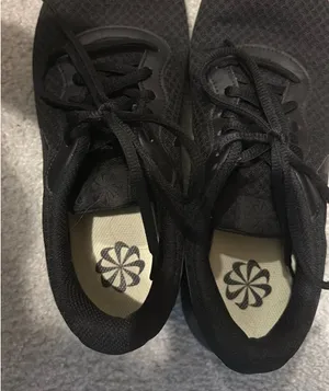 All Black Nike Running Shoes thumbnail 4