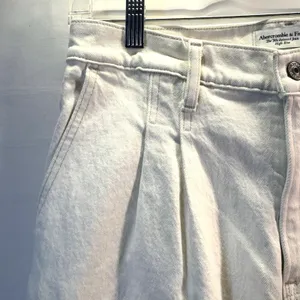 Abercrombie‎ & Fitch Jeans Women 90s Relaxed Straight High Rise Cream 29/8R thumbnail 4