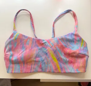 Lulu sports bra thumbnail 1