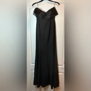 Lulus Black Strapless Fit‎ and Flare Evening Gown Sz Medium NWOT Stunning thumbnail 3