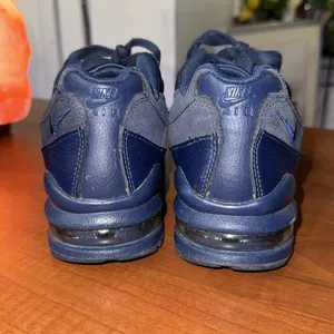 Nike Air Max 95 Triple Black Shoes‎ 307565-055 Athletic Sneakers Women's Size 8 thumbnail 2