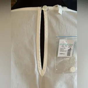 Maurices White Eyelet 100% Cotton Blouse size Small NWT thumbnail 6