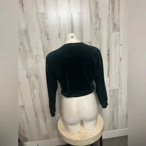 Green sweater  thumbnail 5