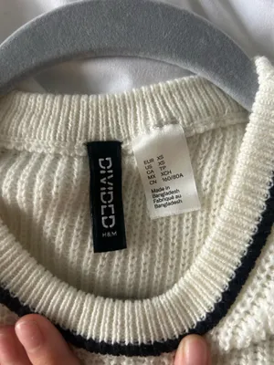 H&M Sweater thumbnail 3
