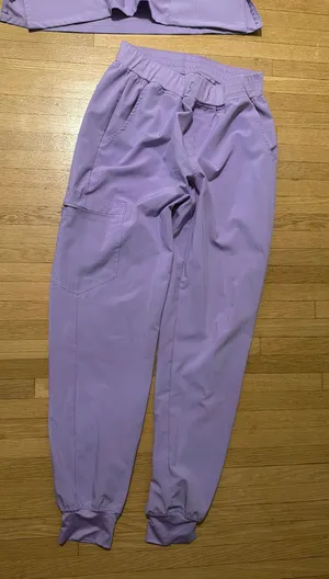 TikTok shop scrub set joggers Purple Size M thumbnail 1