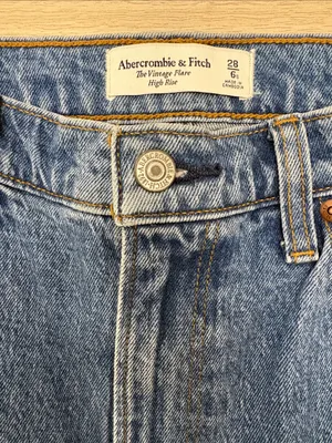 Abercrombie & Fitch The Vintage Flare Leg High Rise Jeans Women Size 6/28 Short thumbnail 3
