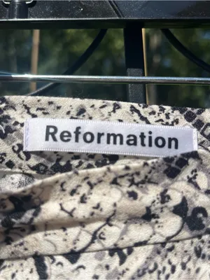 Reformation Bea Snake Print Midi Skirt Size 4 Animal Chic Snakeskin Python thumbnail 3