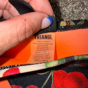 Triangl Bikini Set Womens L Top‎ S Bottom Orange Floral Neoprene Good Trim thumbnail 3