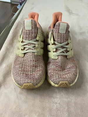 Adidas UltraBoost 4.0 J 'Chalk Coral'Women's Size 7 Sneakers shoes thumbnail 2