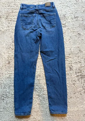 American Eagle Jeans thumbnail 2