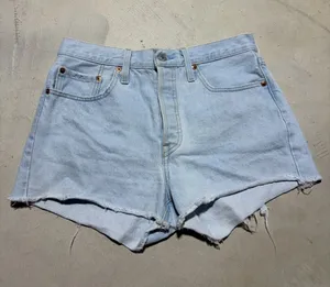 Levi’s 501 Light Wash Denim Cutoff Shorts Women 28 thumbnail 1