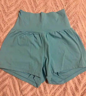 Halara Shorts High-Waisted thumbnail 1