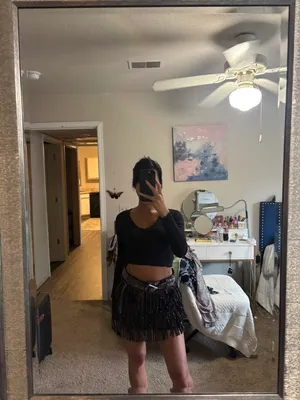 Boutique skirt thumbnail 2