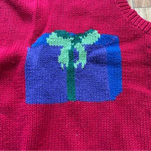Vintage Handknit Lecomte Red Christmas Sweater Vest Women Size M Holiday thumbnail 8