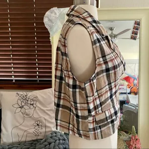 Boutique NEW ‘Posh In Plaid’ Vest thumbnail 9