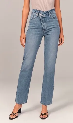Abercrombie & Fitch The 90s Straight Ultra High Rise Criss Cross Jeans Size 30 thumbnail 1