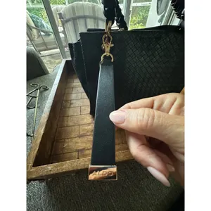 ALDO Gloadithh‎ Black Woven Faux Leather Tote Bag Gold Hardware Top Handle Purse thumbnail 6