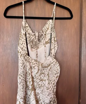Dress thumbnail 4
