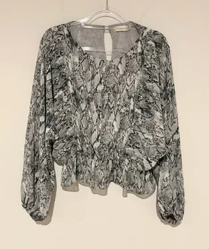 Altar'd State Top Snake Skin Print Sheer Lined Elastic‎ Waist grey medium thumbnail 1
