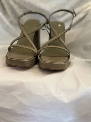 Pull&Bear Olive Strappy Square thumbnail 3