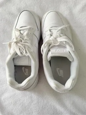 Nike Court Vision Low Triple White Sneakers Women’s Size 8.5 thumbnail 4