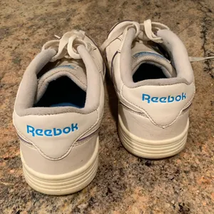 sneakers thumbnail 8