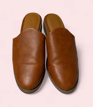 Universal Thread Brown Leather Slip-On Mules thumbnail 1
