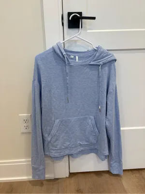 Travis Mathew Skyloft Soft Hoodie Size Small thumbnail 2
