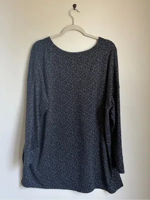 American Eagle Grey Leopard Fleece Pullover thumbnail 3