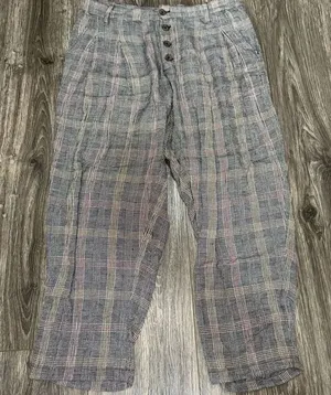 O’Neil lightweight plaid capri’s thumbnail 1
